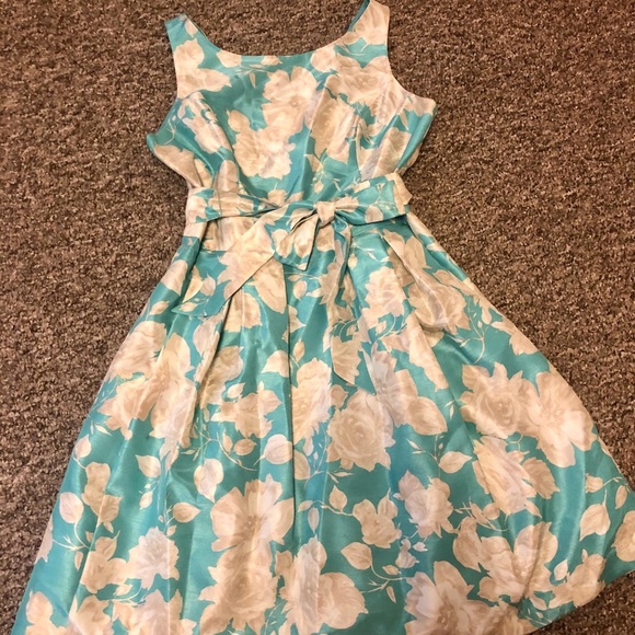 Jessica Howard Dresses & Skirts - Jessica Howard Floral Mint Dress